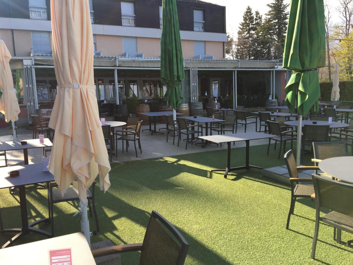 Hotel Restaurant De La Plage Gland Eksteriør billede